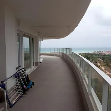 Apartment In Emblematic Building